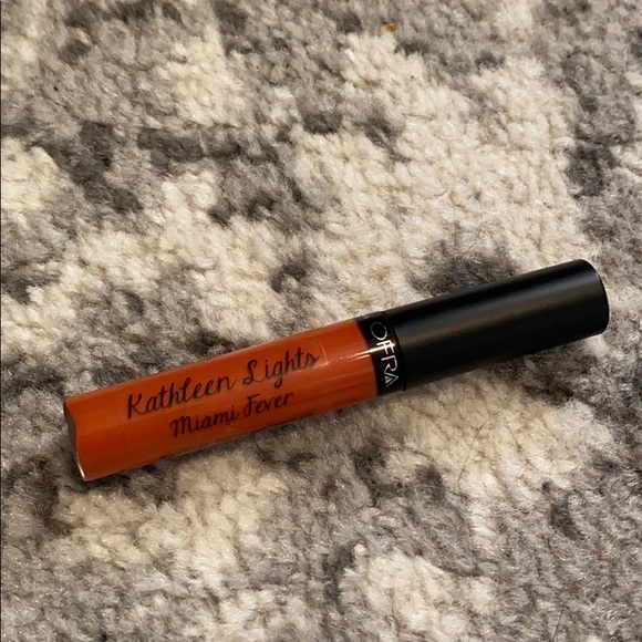 OFRA Miami Fever Kathleen Lights liquid 💄
